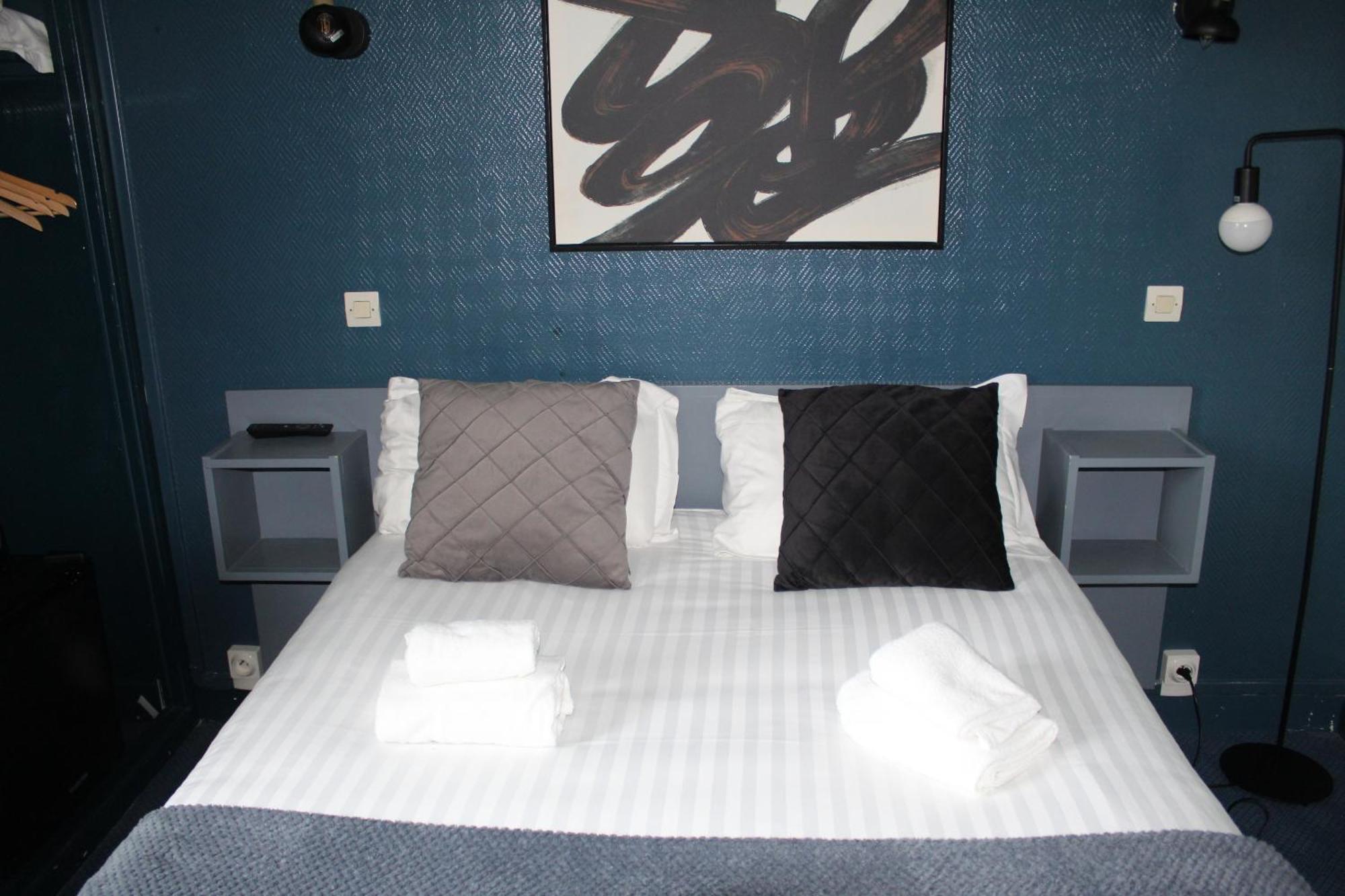 Hotel Des Pins Jullouville-les-Pins Ruang foto